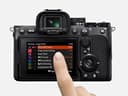 Sony Alpha 7 IV | Appareil photo Hybride Expert Plein Format (33 Mégapixels, Mise au point AF en temps réel, Rafale à 10 images/s, Vidéo 4K 60p, Écran orientable tactile) - 3