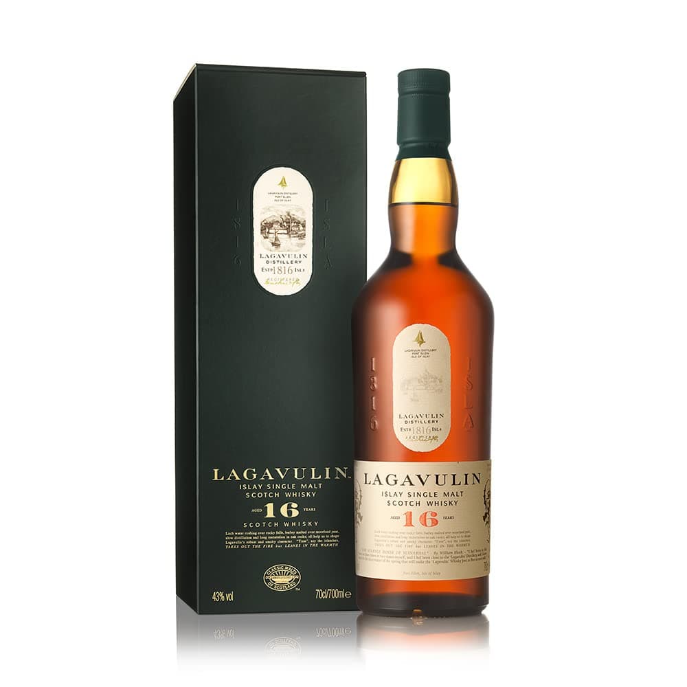 Lagavulin 16 Year Old Islay Single Malt Scotch Whisky | 43% vol | 70cl | Smoky & Intense | Peat-Rich | Sweet & Salty Single Malt | Aged in Oak Casks | Perfect for Whisky Lovers | with Gift Box