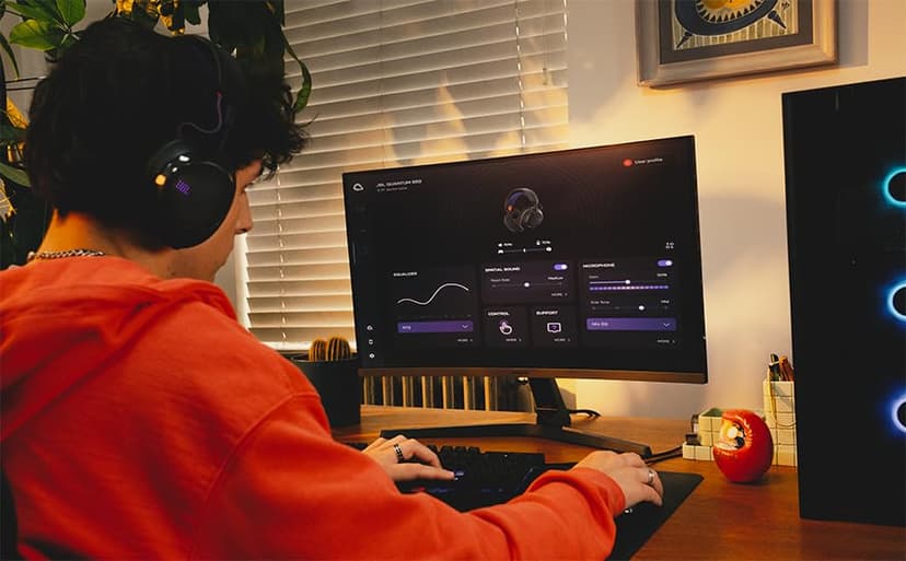 JBL Quantum 650 Wireless Bluetooth Gaming Headset with JBL Quantum Spatial Sound, Noise Cancelling Mic, USB-C Cable, 45H Battery Life and Replaceable Parts, Multiplatform Compatibility, Black - 4