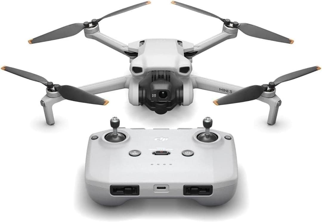 DJI Mini 3 – Mini drone con fotocamera leggero e pieghevole con video in 4K HDR, autonomia di 38 minuti, Riprese verticali native e funzioni intelligenti