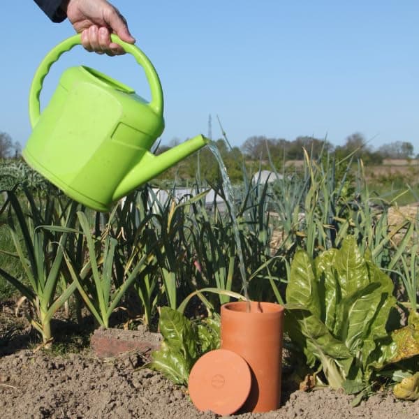 Ollas Lutton Olla Terre Cuite Tube à Enterrer 3L | Arrosage Autonome pour Plantes d'Extérieur Ecologique & Economique | Système d'Irrigation Naturel | Autonomie 5 Jours | OYA Terracotta - 3