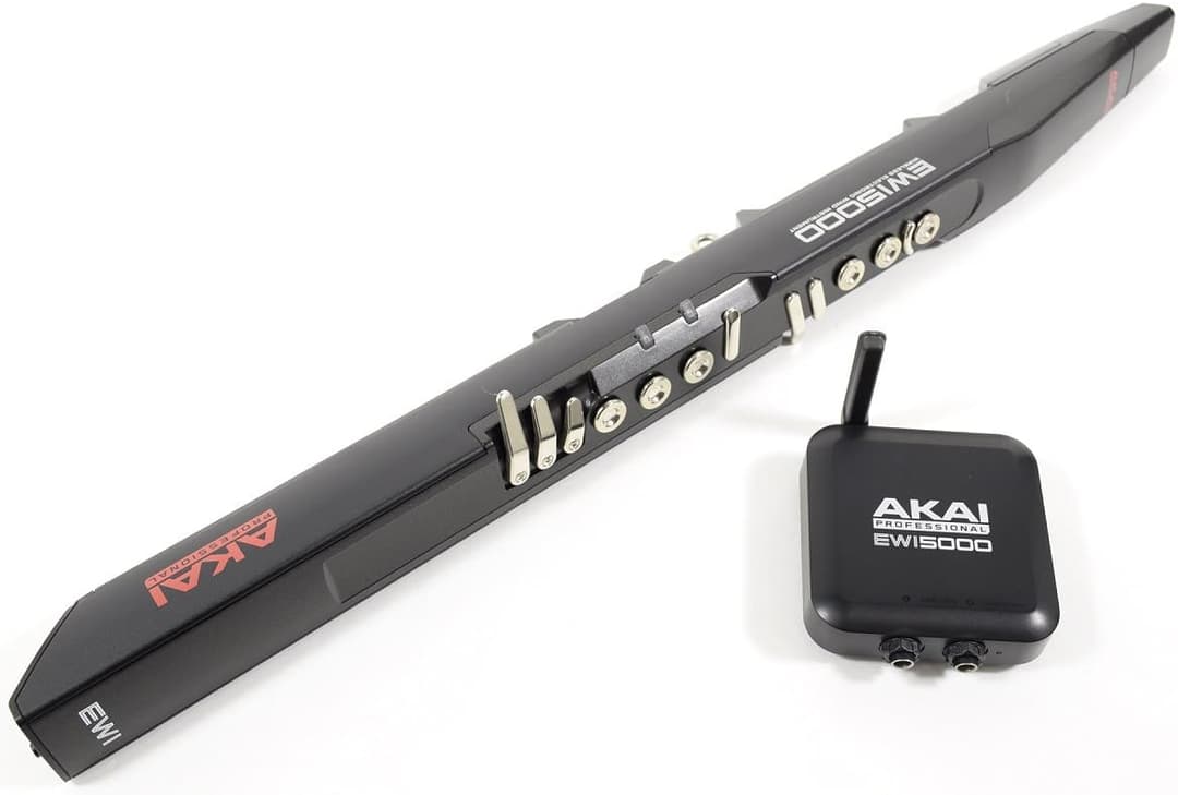 Akai Professional EWI5000 - Wireless, Battery-Powered MIDI Controller Electronic Wind Instrument With On-Board Sound Library