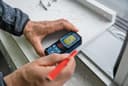 Bosch Télémètre Laser Professionnel GLM 40-31 (IP65, boîtier Absorbant Les Chocs, calculs automatiques de Longueur/Surface/Volume, écran Couleur Claire, Compatible avec la Batterie Li-ION) - 8