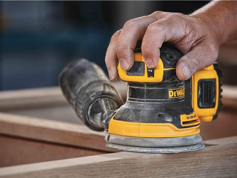 DEWALT DCW210P2-QW Sandpaperdora Rotorbital Sin Escobillas XR 18v Con 2 Baterias Li-ion 5.0ah for DIYers & professionals, made for cutting and finishing jobs, 18v, 5.0ah, single unit - 3