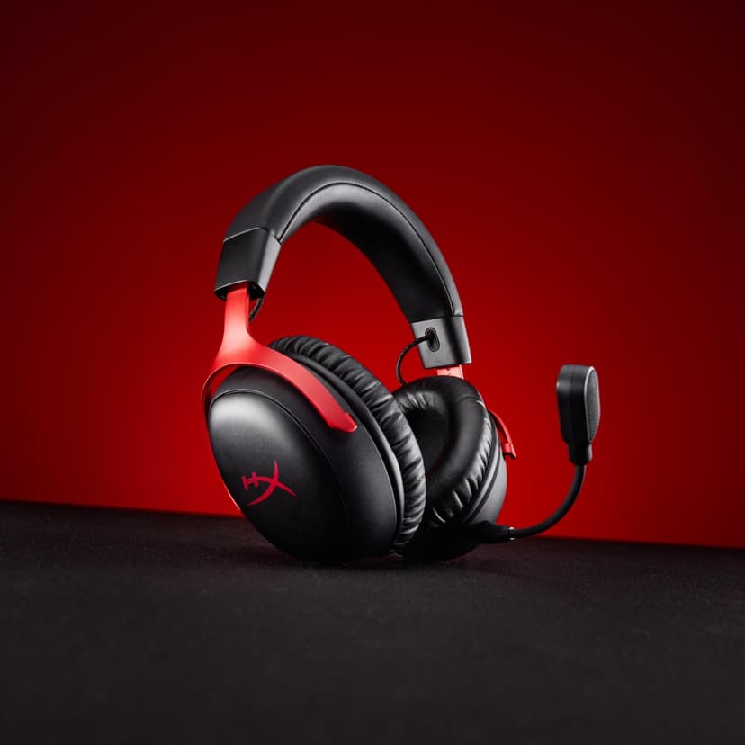 HyperX Cloud III S – Casque de Jeu sans Fil, multiplateforme, 2,4 GHz, Bluetooth, autonomie Jusqu’à 120 Heures, 2,4 GHz, transducteurs inclinés de 53 mm, Microphone détachable de 10 mm – Noir-Rouge - 2
