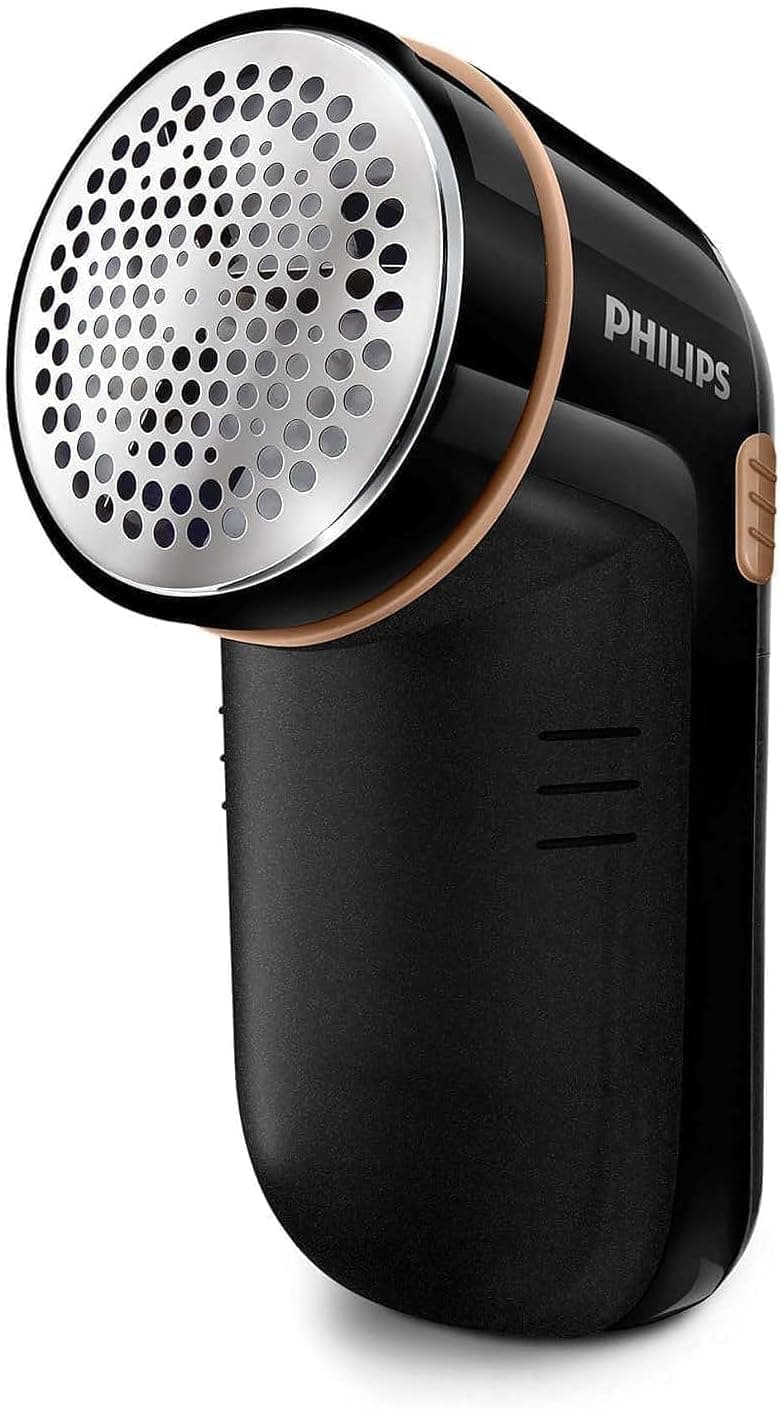 Philips Fabric Shaver – Fast Pill Removal, 8800 RPM, Large Blade Surface, 3 Mesh Hole Sizes, Safe on All Fabrics, Easy Clean Container, 2 AA Batteries, Compact Design (GC026/80) - 1