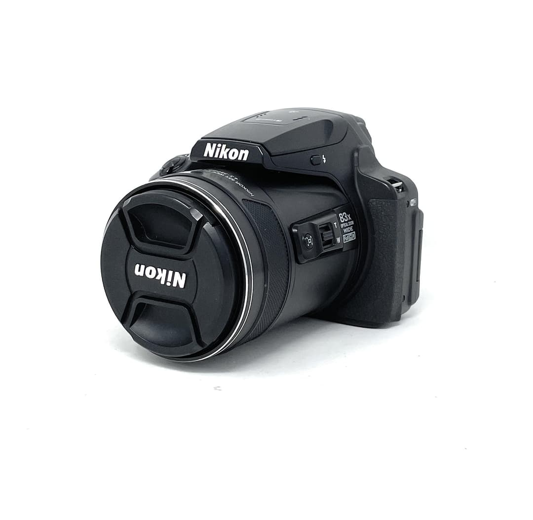 Nikon COOLPIX P900 Digital Camera - Black (16.0 MP CMOS sensor, 83x Zoom) 3-Inch LCD Screen