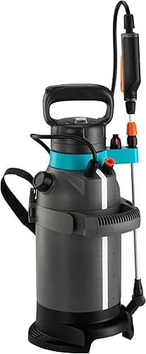 Gardena Pressure Sprayer 5 l EasyPump: Battery pressure sprayer with integrated foot tread, telescopic lance including locking function, shoulder strap and nozzle protection (11136-20)