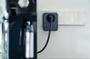Brennenstuhl Steckdosenadapter mit Überspannungsschutz 13.500 A (Adapter als Blitzschutz für Elektrogeräte) anthrazit - 4