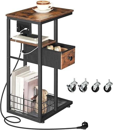 HOOBRO Table d’Appoint en C avec Multiprise (1 AC, 1 USB-A, 1 Type-C) et 1 Tiroir, Table de Chevet, avec 4 roulettes et 4 Pieds Réglables, pour Chambre, Salon, Marron Rustique et Noir EBF79CSF01