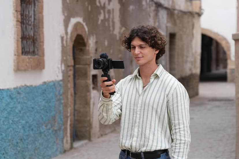 Sony ZV-E10M2 Mirrorless Vlogging Camera wtih 16-50mm Lens (26MP APS-C Sensor, 4K 60p Video, Flip Screen, Real-Time Eye AF, USB-C Streaming - Ideal for Content Creators & YouTubers) - 5