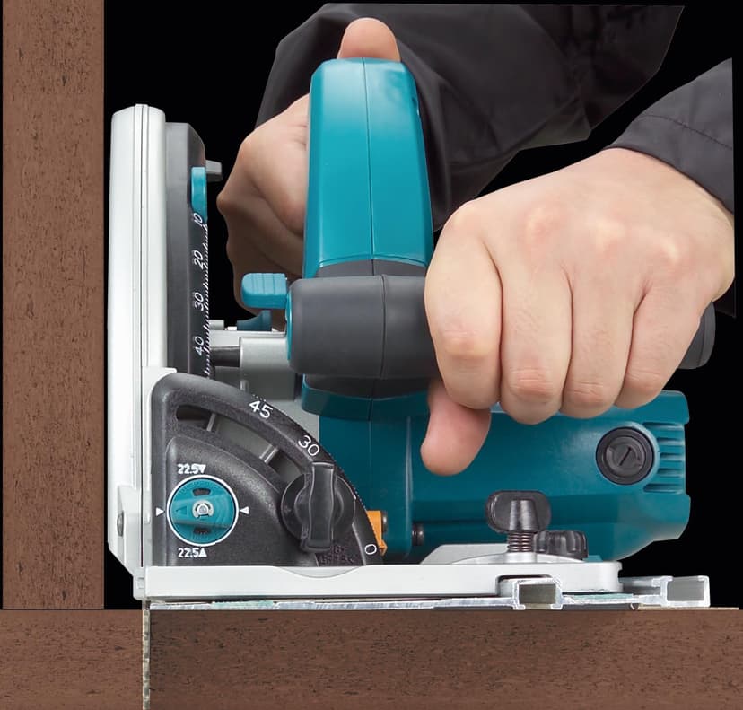 Makita SP6000J 165mm Plunge Cut Saw Complete with Connector Case/ Hex Wrench and Carbide-Tipped Saw Blade - 7