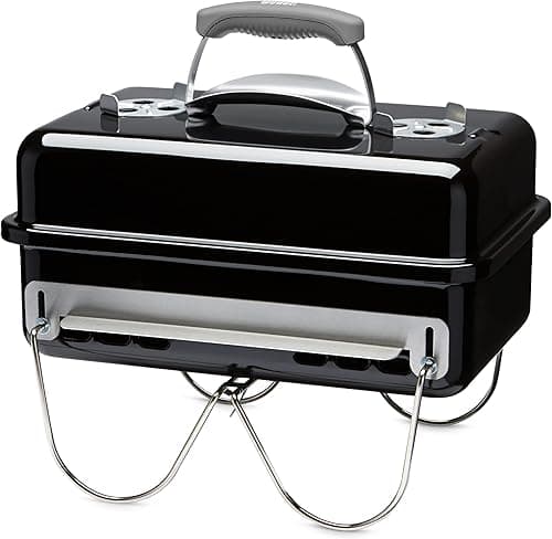 Weber Barbecue au Charbon Go‑Anywhere/Portable, Pieds repliables, Design Compact pour Le Camping et Les Pique‑niques, revêtement Durable, contrôle du Flux d'air, Surface de Cuisson 42 x 26 cm, Noir