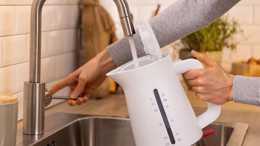 Bosch TWK4M221 kettle Electric 1.7 L 2400 W White - 8