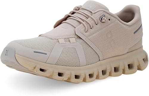 On Womens Cloud 6 Sand/Sand 9 Medium