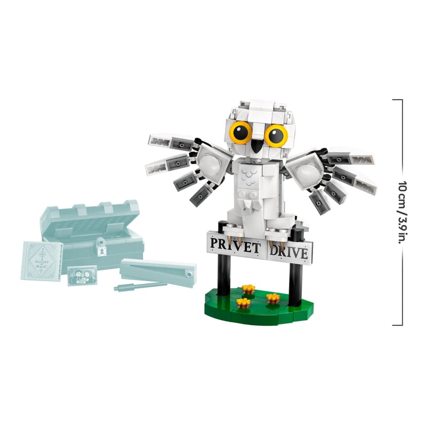 LEGO Harry Potter Hedwig at 4 Privet Drive, Buildable Toy for 7 Plus Year Old Kids, Girls & Boys, with an Owl Figure, Independent Play Set, Small Wizarding World Gift Idea 76425 - 9