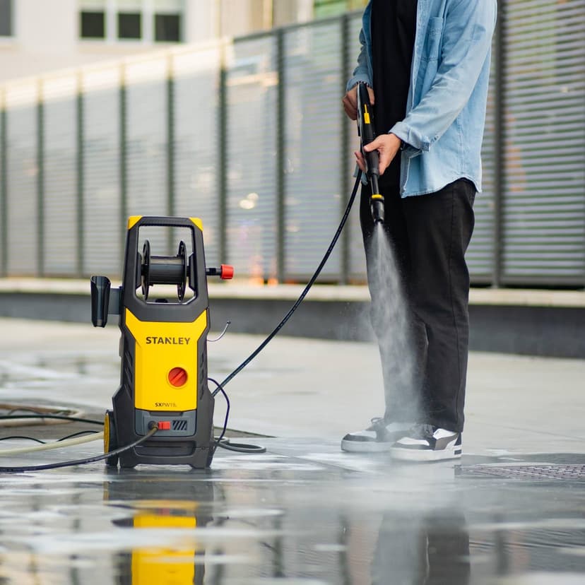 Stanley SXPW24BX Nettoyeur Haute Pression pour Surfaces Extérieures et Autos avec Nettoyeur de Surfaces et Brosse Fixe (2400 W, 170 Bar, 500 l/h) - 3