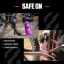 Muc-Off Nettoyant Vélo à Sec - 750 ml - Nettoyant pour Vélo en Spray Haute Performance sans Rinçage - Nettoie et Lustre - Convient à Tous Types de Vélos, Pink - 4