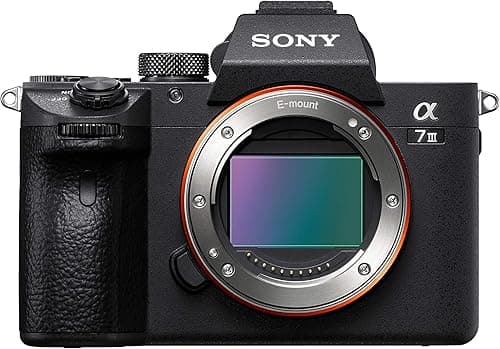 Sony Alpha 7 III | Appareil Photo Numérique Hybride Plein Format ( 24, 2 MP, AF en 0.02s, Suivi des Yeux, stabilisation interne 5 axes, 4K HLG, Batterie Haute Capacité) (ILCE7M3, A7M3)