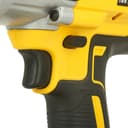 DEWALT Boulonneuse à Chocs Brushless 18V XR 5Ah Li-Ion - Clé à Chocs sans Fil avec Lampe LED et Carter en Magnésium - 2400imp/min - 3 Vitesses (0-400/1200/1900tr/min) - 610W DCF899N-XJ - 3
