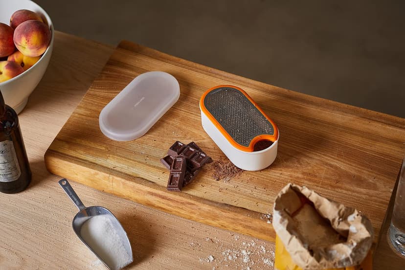 Fiskars Box Grater, With Container, Dimensions: 16.8 x 9.0 cm, Metal/Synthetic Material, Functional Form, 1019530 - 9