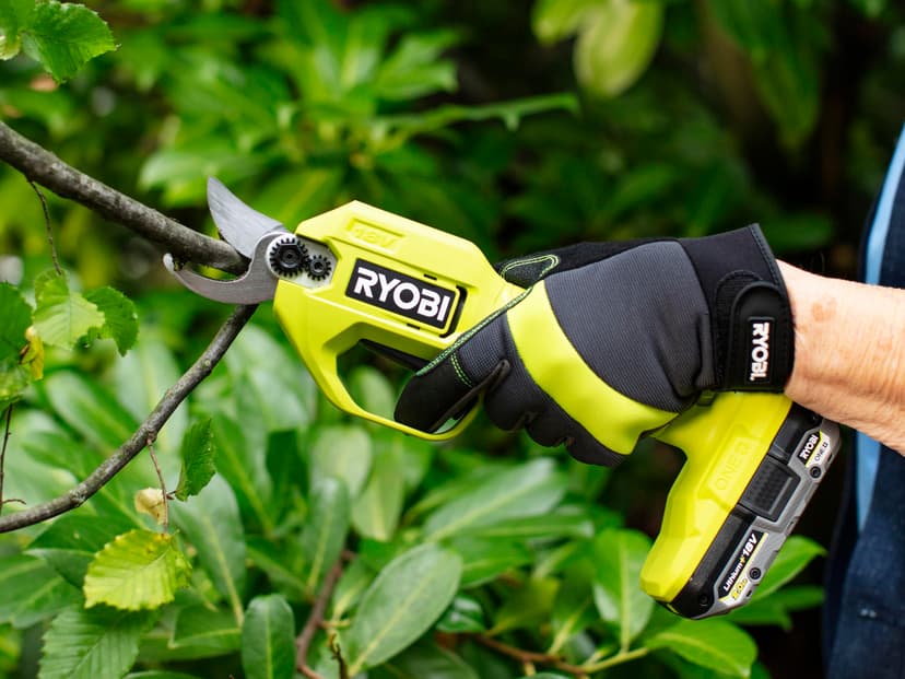 Ryobi RY18SCA-0 18V ONE+ Cordless Secateurs (Bare Tool) - 2