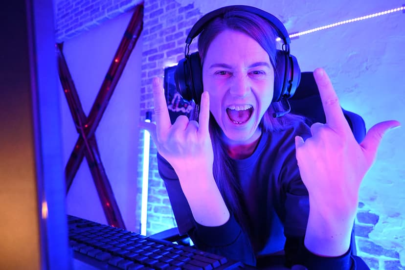 Nikon Z 30 + 16-50mm DX VR Kit,Black - 4