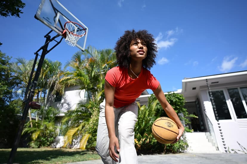 Nikon KIT Z 5II + Z 24/70mm f/4, Appareil Photo Numérique Hybride Plein Format (24,5 MP, 4K/30p, Rafale 14 i/s en RAW ou 30 i/s en JPEG, stabilisation du capteur sur 5 Axes, Double Slots SD - 4