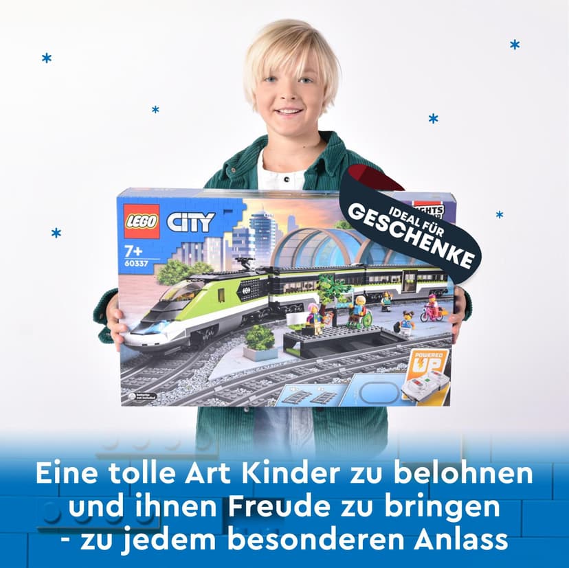LEGO City Le Train de Voyageurs Express - Jouet Train Télécommandé avec Phares Fonctionnels, 2 Wagons, 24 Rails & 6 Minifigurines - Idée de Cadeau pour Garçon ou Fille dès 7 Ans 60337 - 6
