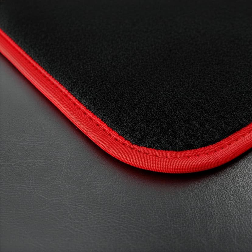 QUEMAR Tapis de voiture compatibles avec Seat Leon II 1P 2005-2012 / Kit tapis en moquette et caoutchouc sur mesure (set 2 avant + 2 arrières) / broderies et couleurs personnalisées (2 broderies, bord rouge) - 2