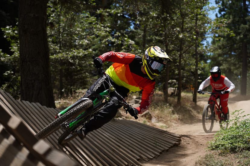 Sony Alpha 6600 | Appareil Photo Numérique Hybride APS-C ( 24,2 MP, AF en 0.02s, Suivi des Yeux, stabilisation interne 5 axes, 4K HLG, Ecran Selfie Vlogging, Batterie Haute Capacité ) - 6