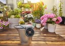 Ensemble d’arrosage solaire Gardena AquaBloom : Système d’arrosage fonctionnant à l’énergie solaire pour plantes de balcon et en pot, jusqu’à 4 m de hauteur, quelle que soit la saison (13300-20) - 5
