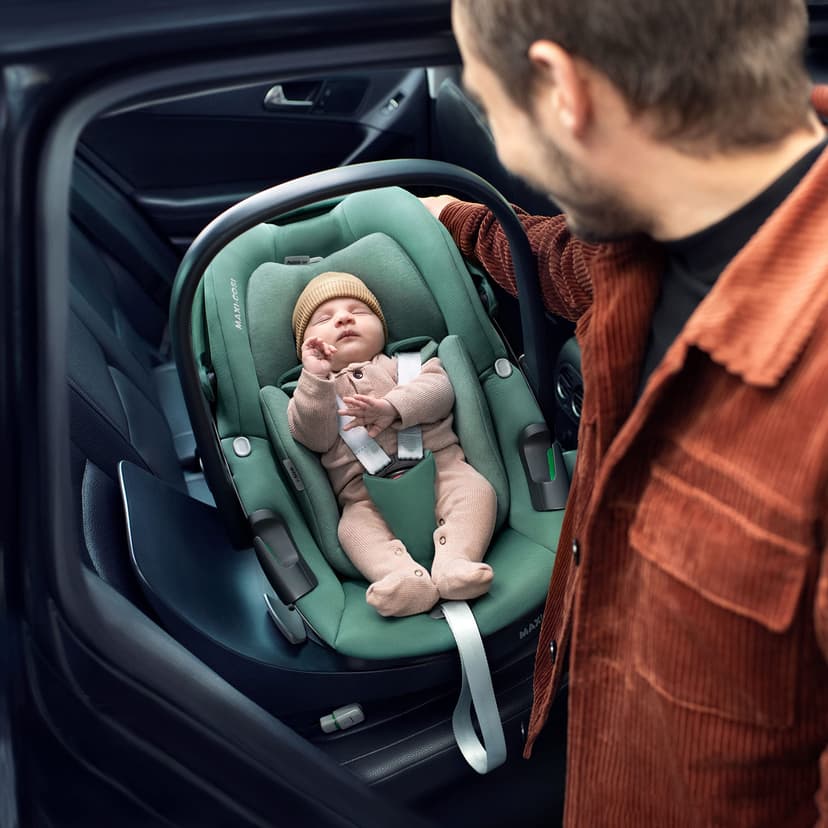 Maxi-Cosi FamilyFix 360 i-Size Base, Rotating Car Seat System, 360 Swivel ISOFIX Base, 0-4 Years (40-105 cm), One-Hand FlexiSpin Rotation, TravelSafe Rotation Control, Click & Go, Black - 9