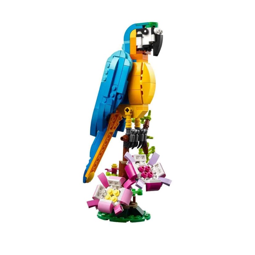 LEGO Creator 3 in 1 Exotic Parrot to Frog to Fish Animal Figures Building Toy, Creative Toys for Kids Aged 7 and up 31136 - 4