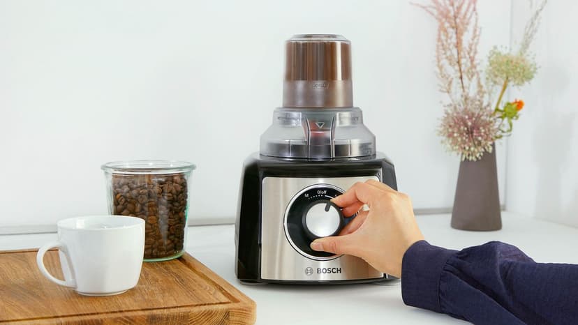 Bosch MultiTalent 3 MCM3501M – Robot de cuisine polyvalent avec plus de 50 fonctions – 800 W – Capacité de 2,3 L – Couleur : Noir/Inox brossé - 6