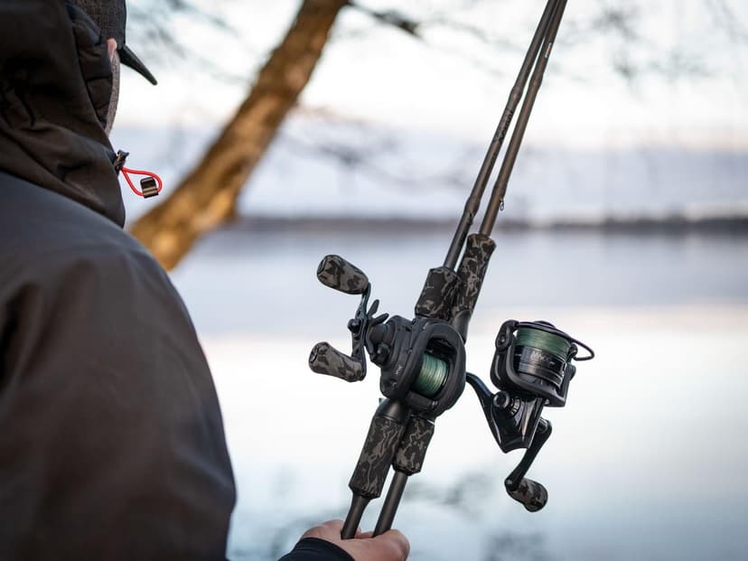 Abu Garcia MAX X Black Ops Casting Fishing Rod and Reel Combo, 1.98 m 10-40g, River Set, Baitcast Combos for Freshwater Predator Anglers, Pike Perch and Zander - Black - 7