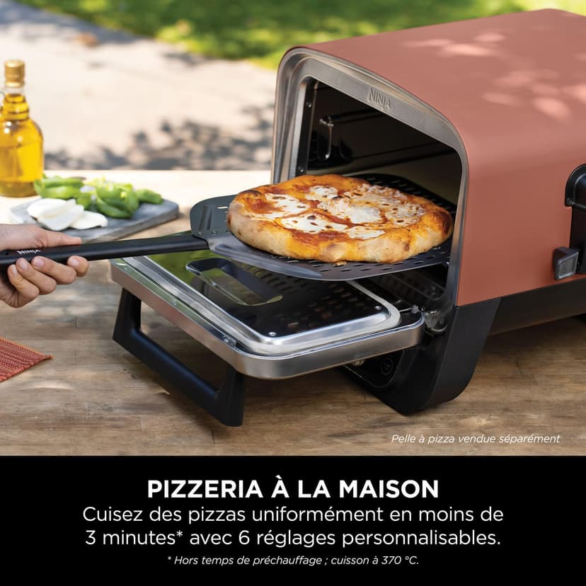Ninja Woodfire Four à pizza extérieur électrique 8-en-1, rotissoire & fumoir barbecue avec grille, plaque pro-heat, pierre à pizza, granulés de bois et pelle, 6 réglages, orange foncé OO101EU - 7