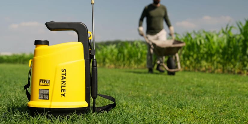 Stanley Pulvérisateur électrique 5 L, pulvérisateur batterie lithium rechargeable, pulvérisateur de jardin, lance télescopique, buse réglable, autonomie 2.5 h, max. 2 bar, 0.33 L/minute, jaune/noir - 2
