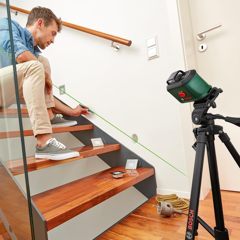 Bosch Cross line Laser UniversalLevel 360 with Premium Tripod + Universal clamp MM 3 (Vertical + Horizontal Laser Lines incl. 360° for Alignment Throughout the Entire Room, in Cardboard Box) - 8