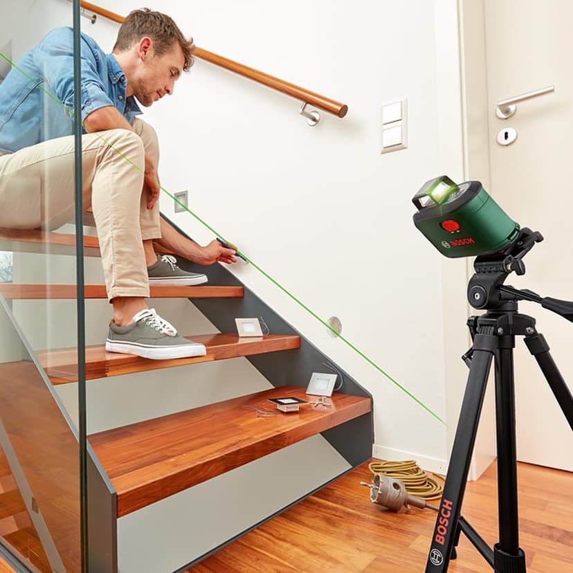 Bosch cross line laser AdvancedLevel 360 with premium tripod (3 laser lines incl. 360° for alignment throughout the entire room, in E-Commerce cardboard box) - 5