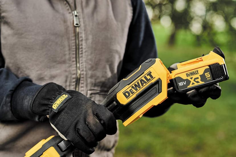 Dewalt DCMST561P1-QW 18V XR String Trimmer - 1x 5.0Ah - 6