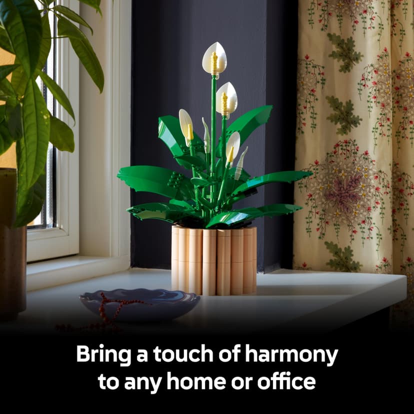 LEGO Botanicals Peace Lily - Artificial Potted Plants Set for Adults - incl. Faux White Flowers & Buds for Living Room or Bedroom Decor - DIY Gift Idea for Women - 11504 - 6