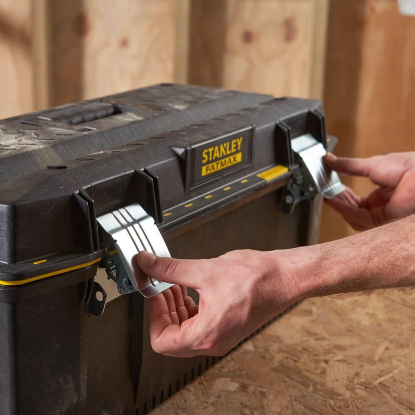 STANLEY FATMAX Waterproof Toolbox Storage with Heavy Duty Metal Latch, Portable Tote Tray for Tools and Small Parts, 28 inch, 1-93-935 - 4