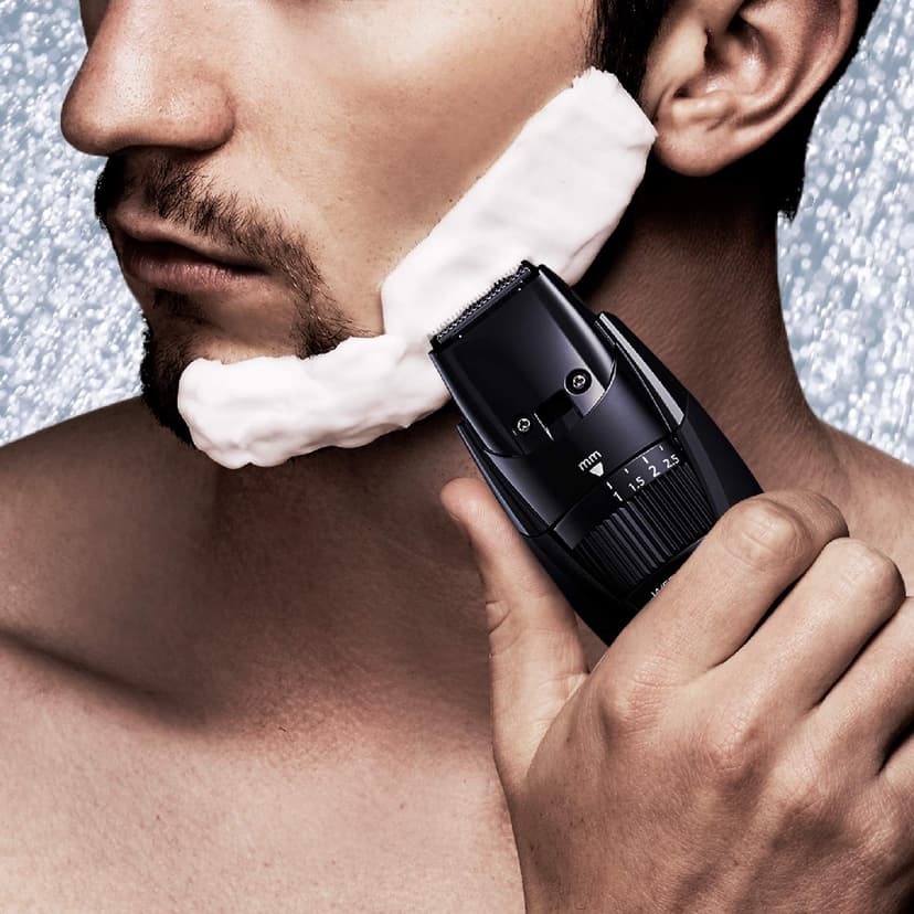 Panasonic ER-GB43 Beard Trimmer with 20 Length Settings (0.5-10 mm) with Charging Station Black - 4
