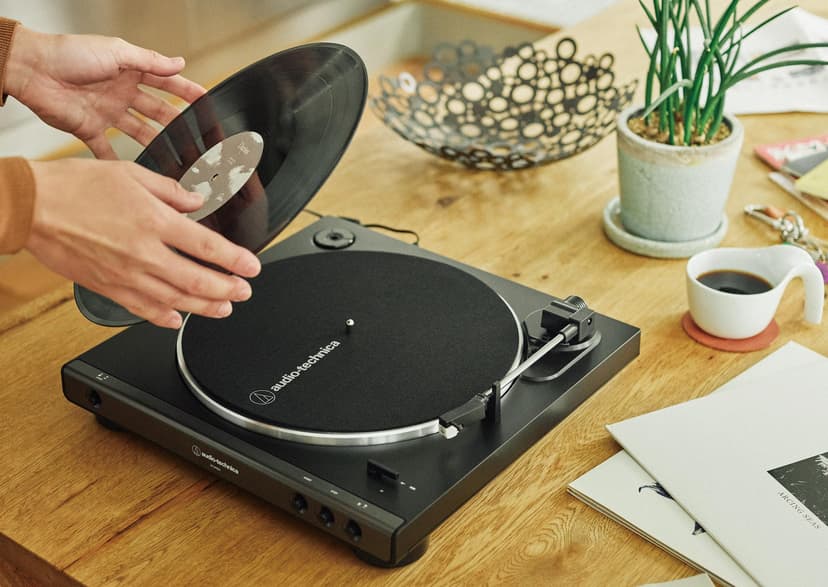 Audio-Technica LP60XBK Fully Automatic Belt-drive Stereo Turntable Black - 8
