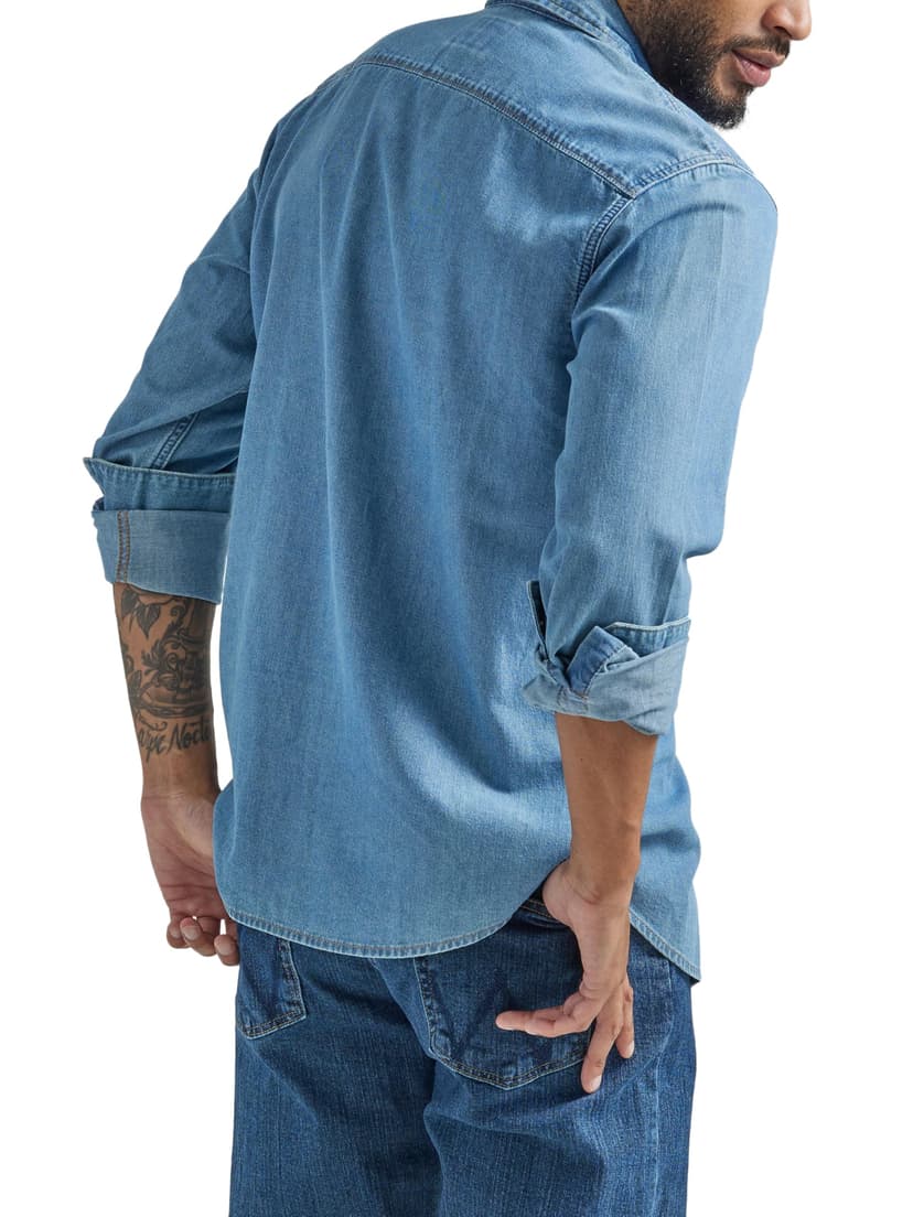Wrangler Men's Iconic Denim Regular Fit Snap Shirt Button, Lake Wash, XXL - 2