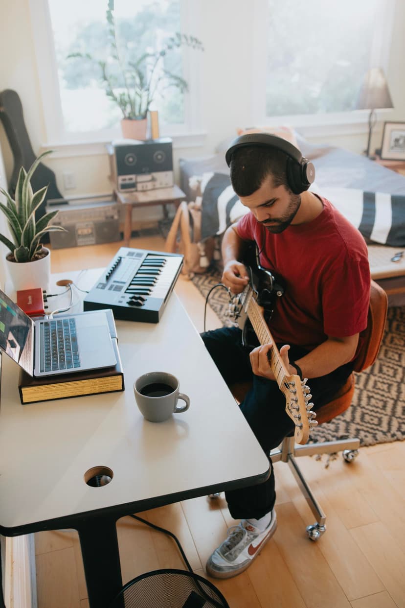 ADAM Audio H200 Closed-Back Studio Headphones with Included Optimization and Spatialization Software - 2