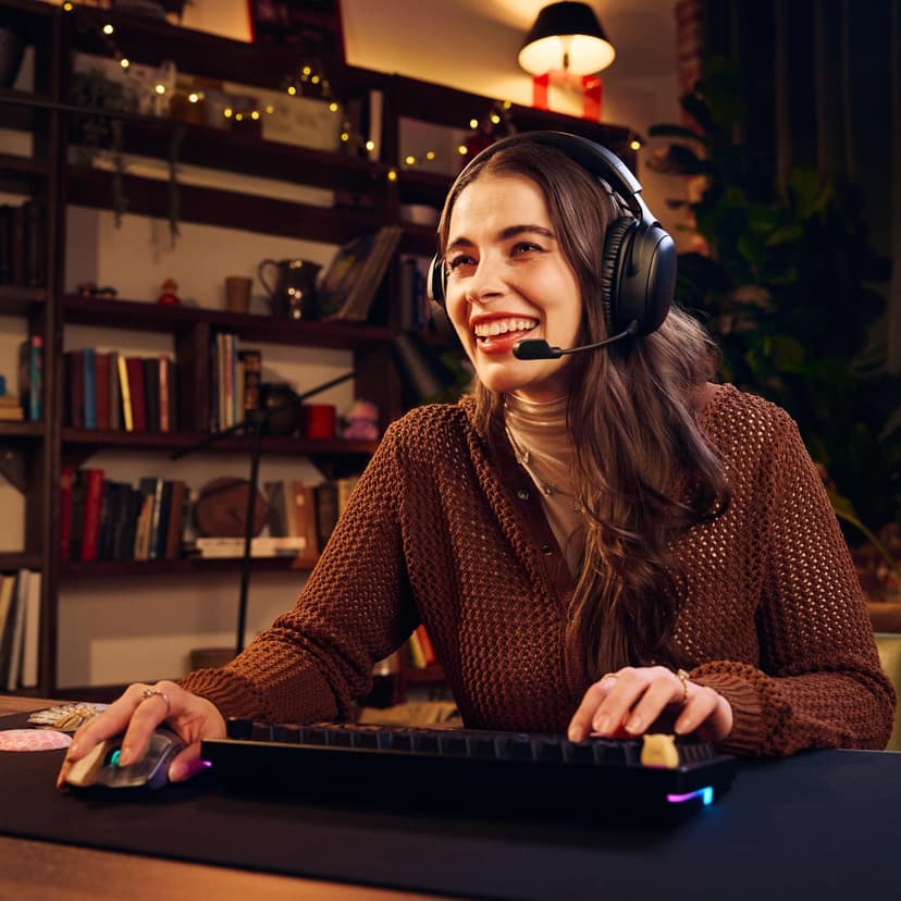 HyperX Cloud III S, Casque Gaming sans Fil, Bluetooth/2,4 GHz, PC/PS5/Xbox, jusqu'à 200h de Batterie, transducteurs 53 mm, DTS, Micro 10 mm, Noir - 6
